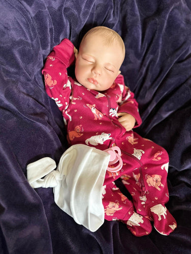 Lifelike Reborn Baby Doll: 20
